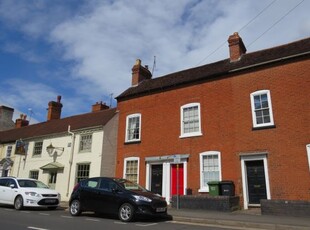 Terraced house to rent in Henwick Road, Worcester WR2