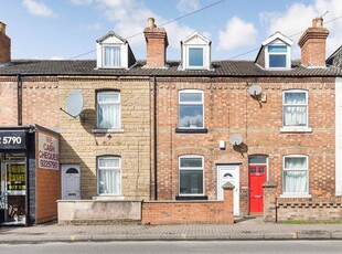 Terraced house to rent in Queens Road, Beeston, Nottingham NG9