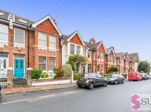 Terraced house to rent in Walpole Road, Brighton BN2