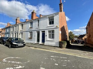 Terraced house to rent in Woodbine Street, Leamington Spa, Warwickshire CV32