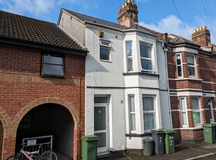 Town house to rent in King Edward Street, Exeter EX4