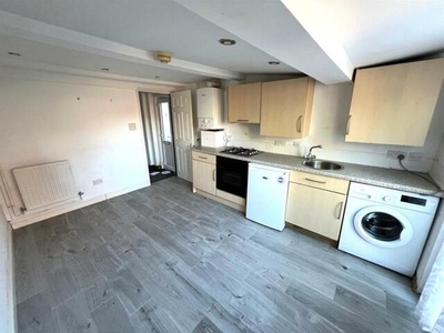 1 Bedroom Flat For Sale In North End