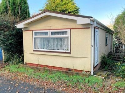 1 Bedroom Park Home For Sale In Bournemouth, Dorset