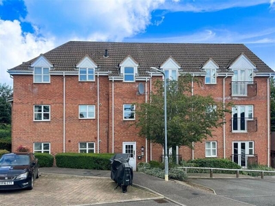 2 Bedroom Apartment For Sale In Middlemore, Daventry