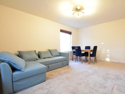 3 Bedroom Flat For Rent In Corringham Road