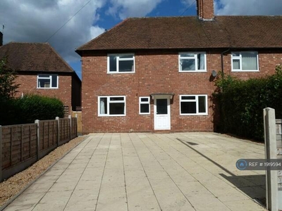 5 Bedroom Semi-detached House For Rent In Leamington Spa