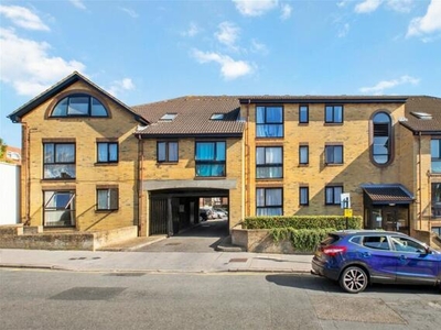 2 Bedroom Apartment For Sale In Thornton Heath