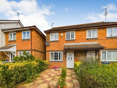 2 Bedroom End Of Terrace House For Sale In Stukeley Meadows