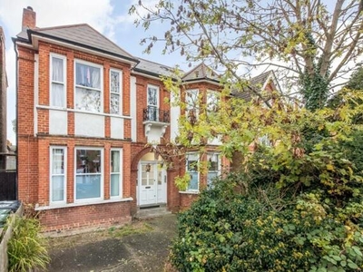 3 Bedroom Apartment For Sale In West Norwood, London