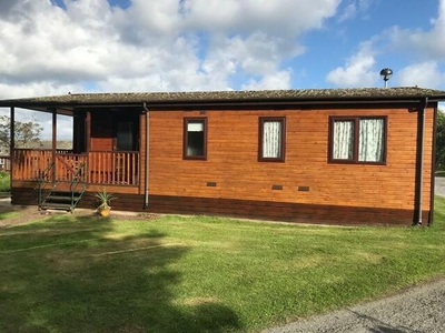 3 Bedroom Lodge For Sale In Chwilog