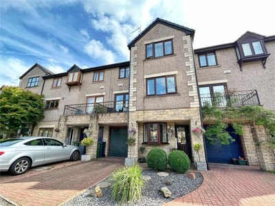 3 Bedroom Town House For Sale In Mossley