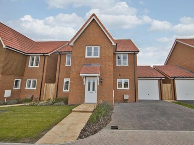 4 Bedroom Detached House For Sale In Sandwich