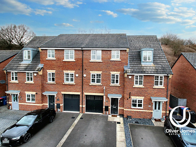 4 Bedroom Town House For Sale In Cadishead