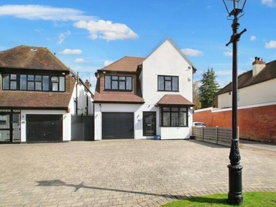 5 Bedroom Detached House For Sale In Petts Wood, Orpington