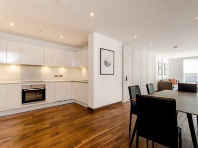 Flat in Maygrove Road, West Hampstead, NW6