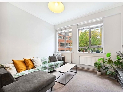 1 Bed Flat, Albany Court, SW1H