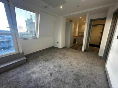 1 Bedroom Apartment For Rent In George House, - George Street
