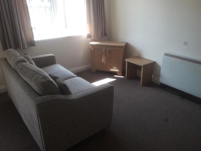 1 Bedroom Apartment For Rent In Solihull, West Midlands
