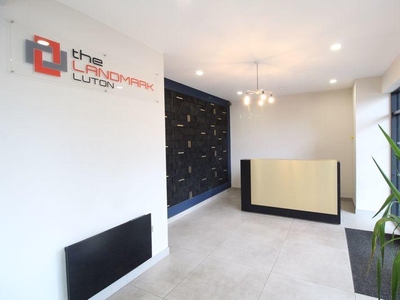 1 bedroom flat for sale in GREAT INVESTMENT on Flowers Way, Luton, LU1