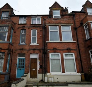 1 Bedroom Flat For Sale In Scarborough