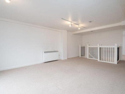 2 Bedroom Apartment For Rent In Bromley Cross