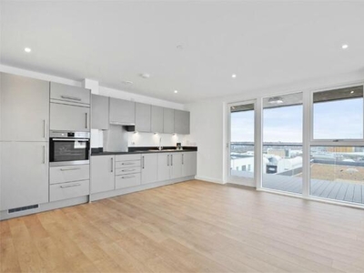 2 Bedroom Apartment For Rent In North Greenwich, London