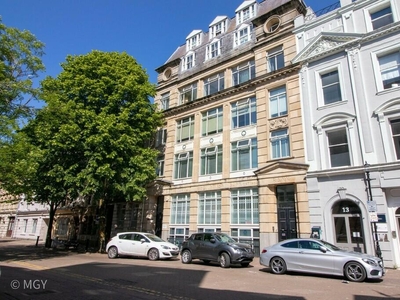 2 bedroom apartment for sale in Crichton House, Mount Stuart Square, CF10