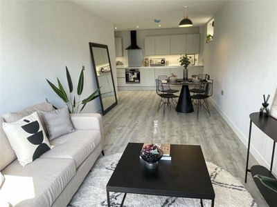 2 Bedroom Apartment For Sale In Cumberland Road, Bristol