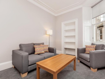2 bedroom flat for rent in Roseneath Terrace, Marchmont, Edinburgh, EH9