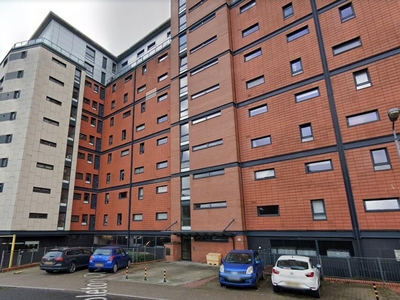 2 bedroom flat for rent in Templeton Court, Glasgow, G40