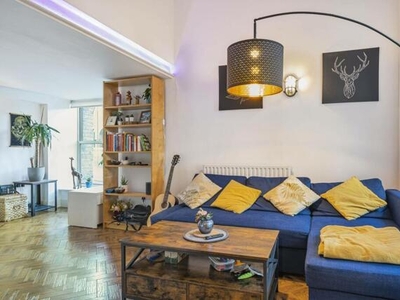 2 Bedroom Flat For Rent In Woolwich Riverside, London