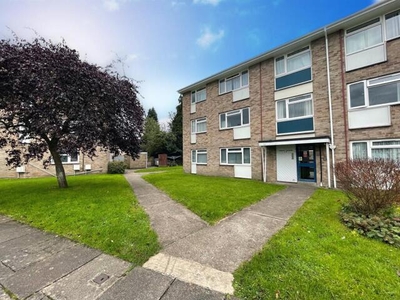 2 Bedroom Ground Floor Flat For Sale In Whitchurch