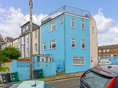 2 bedroom house for sale in Cromwell Street, Brighton, BN2