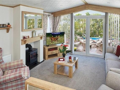 2 Bedroom Lodge For Sale In Trelawne, Looe