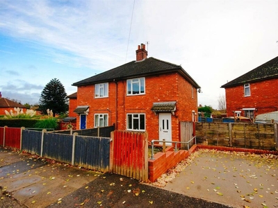 2 bedroom semi-detached house for sale in Tower Crescent, Lincoln, LN2