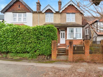 2 Bedroom Semi-detached House For Sale In Whyteleafe, Surrey