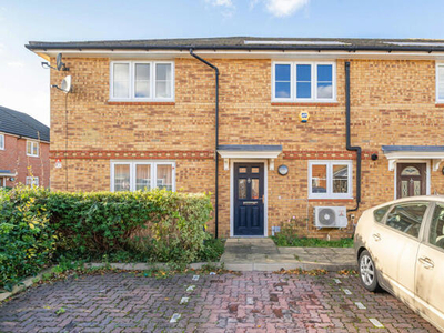 2 Bedroom Terraced House For Sale In Hayes