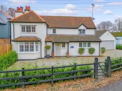 3 bedroom detached house for sale in Chivers Cottage, Chivers Road, Brentwood, Essex, CM15