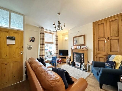 3 Bedroom End Of Terrace House For Sale In Furness Vale