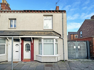 3 Bedroom End Of Terrace House For Sale In Stockton-on-tees