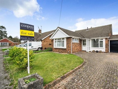 3 Bedroom Semi-detached Bungalow For Sale In Maidenhead