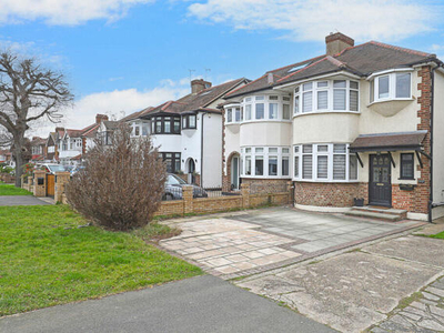 3 Bedroom Semi-detached House For Rent In Harold Wood, Essex