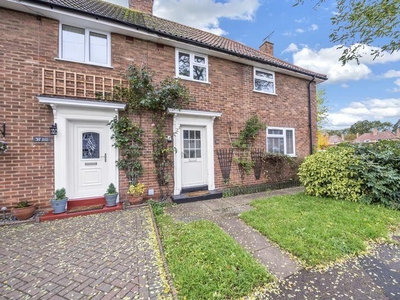 3 bedroom semi-detached house for sale in Acacia Avenue, Bury St Edmunds, IP32