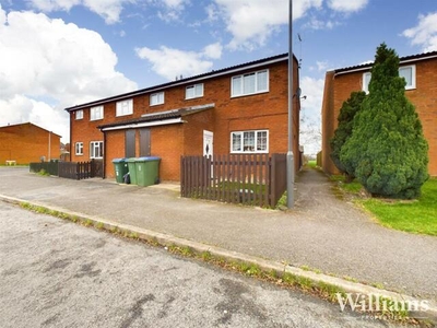 3 Bedroom Semi-detached House For Sale In Walton Court