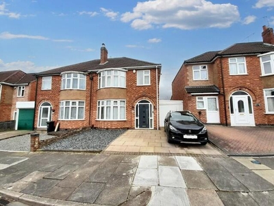 3 Bedroom Semi-detached House For Sale In West Knighton, Leicester