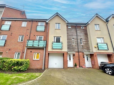 3 Bedroom Town House For Sale In Dunstable