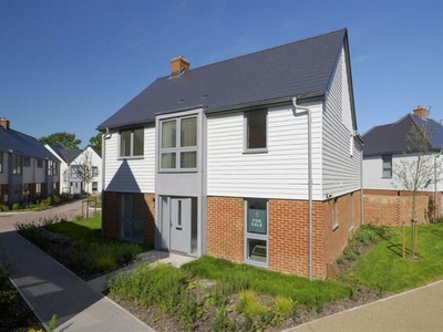 4 Bedroom Detached House For Sale In Conningbrook Lakes