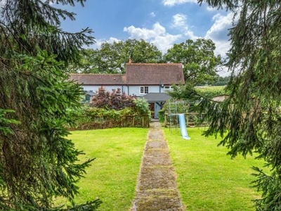 4 Bedroom Detached House For Sale In Studley, Warwickshire