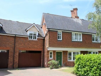 4 Bedroom Semi-detached House For Rent In Crewe, Cheshire
