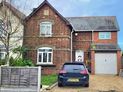 4 Bedroom Semi-detached House For Sale In Dogsthorpe, Peterborough